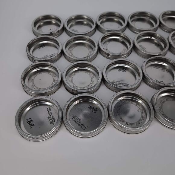 Twenty Two (22) Wide Mouth Mason Jar Metal 2 pc Lids Caps Covers Closures - FAIR - Picture 9 of 10